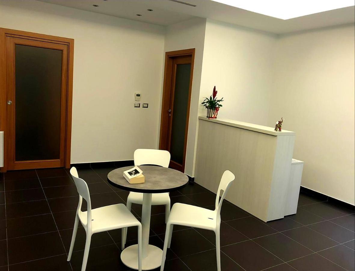 Raja Rooms Alife Экстерьер фото